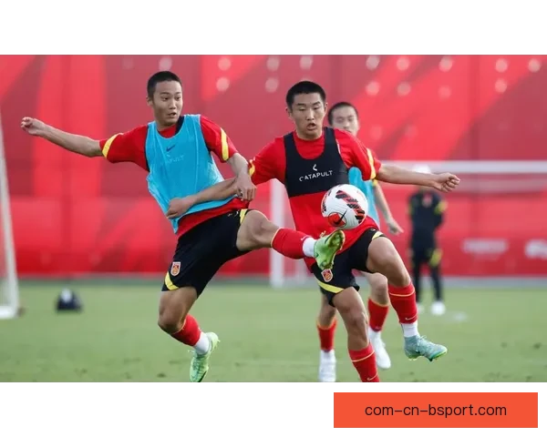 中国男足海口训练营启动体能强化周 主帅强调提升反击速度